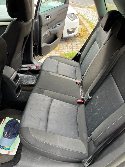 Carro Citroen C4 2014