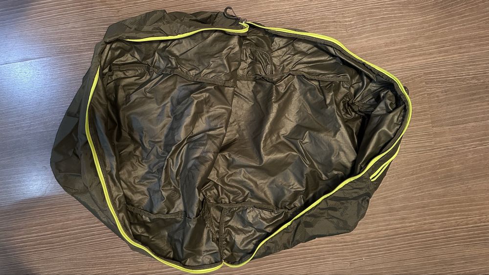 OSPREY Airporter Medium