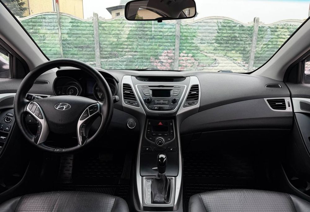 Продам Hyundai Elantra Хундай Елантра  2014 Dizel Avtomat