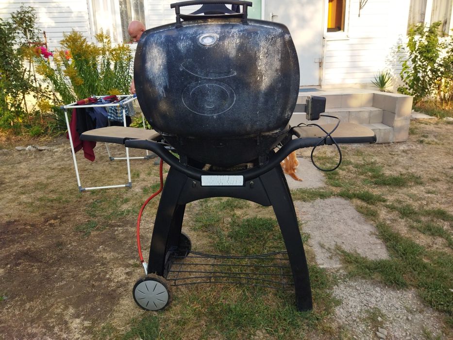 Продаю газовий гриль Weber