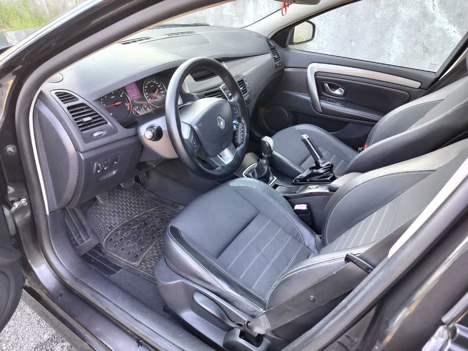 Renault Laguna 1.5 dci Sport Tourer - 2012
