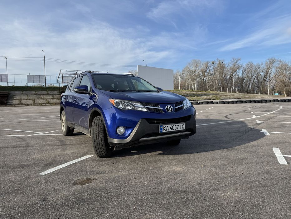 RAV 4 продам надійне автомобіль