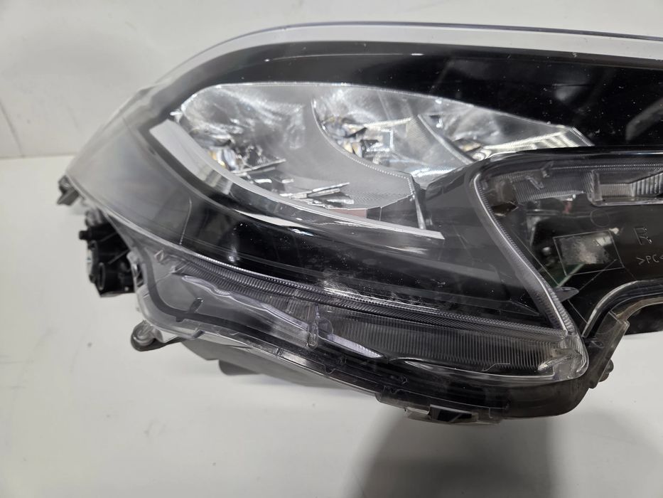 Toyota Corolla E21 HB Kombi Lampa Prawa Przednia Full LED