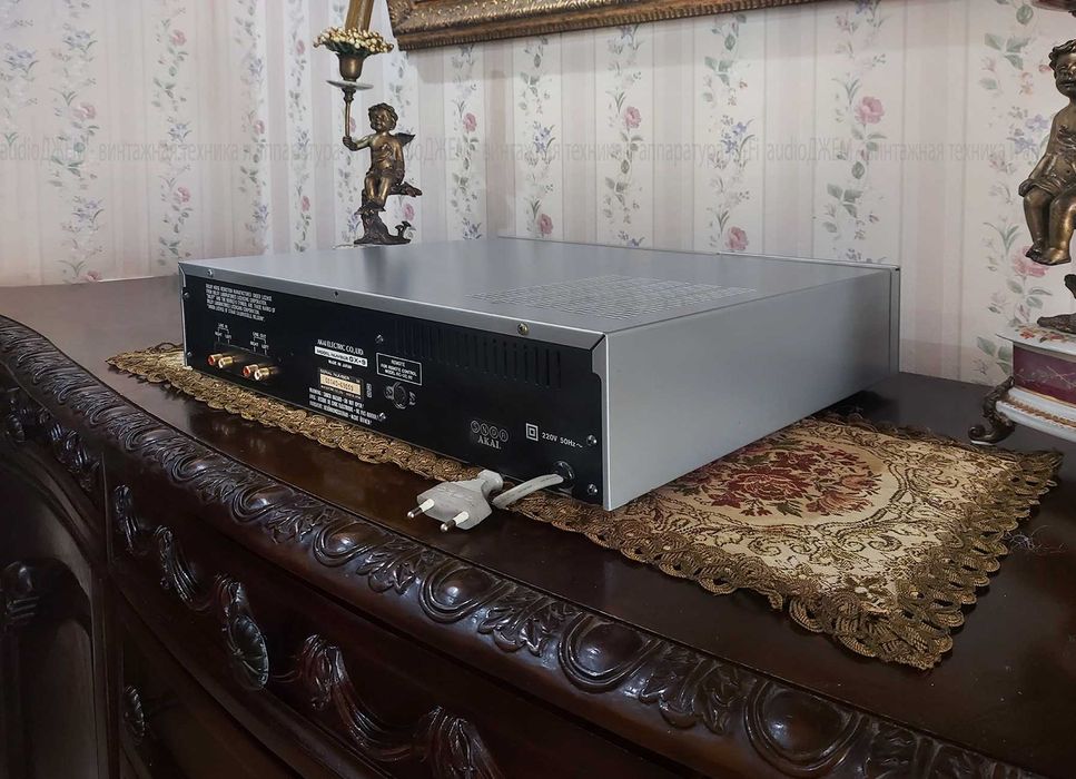 ТОПова касетна дека AKAI GX-9  ( made in japan )