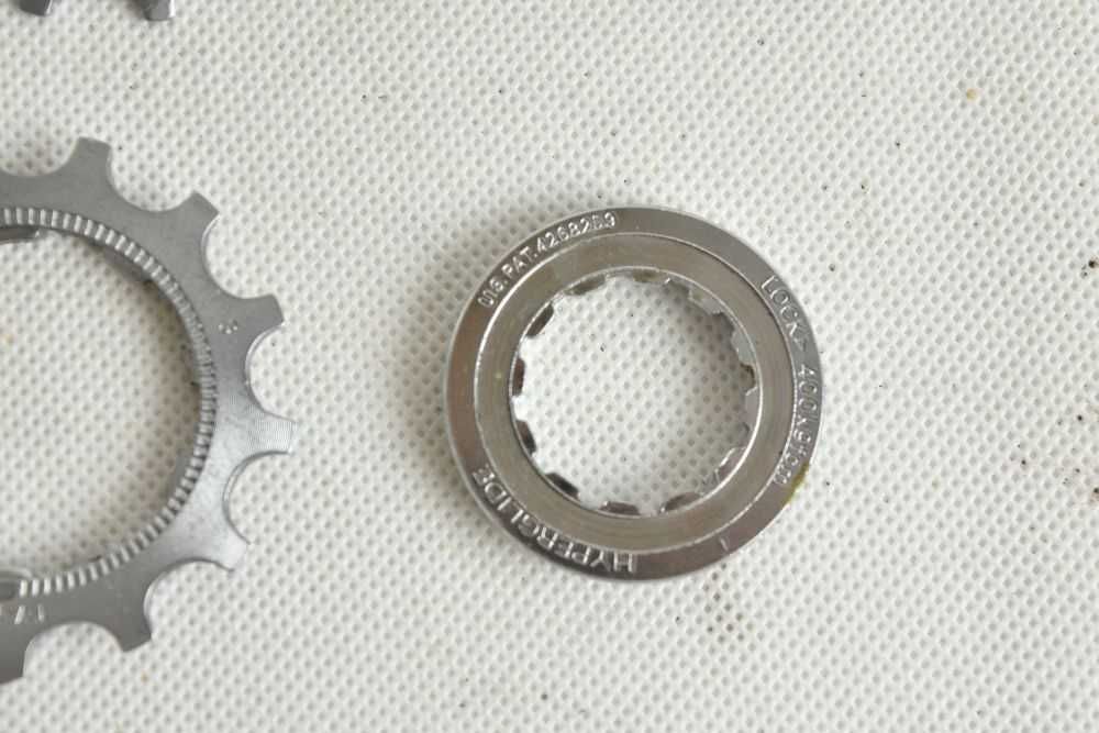 NIEUŻYWANA kaseta shimano 600 tricolor ! 8s ! 13-23z !