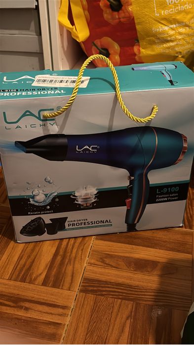 Secador todas as peças incluidas como nuvo nunca usado