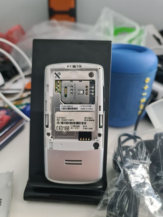 Motorolą W220 kompletny z ładowarką