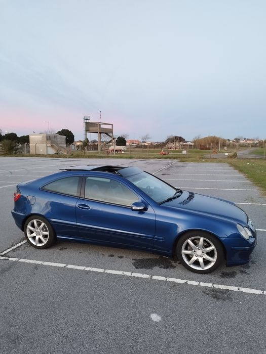 Mercedes coupé 220 CDI (150cv) automático