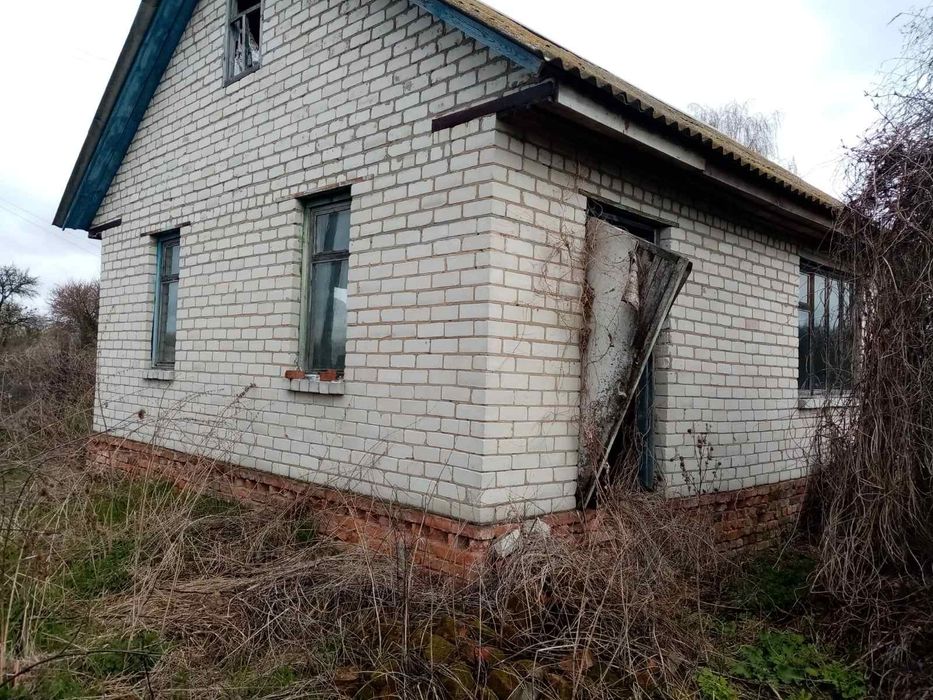 Продам дом без внутренних работ с Пески