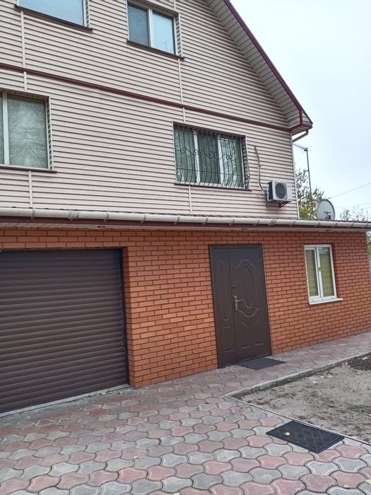 Продаж дома в г.Камянськое от собственника .Р-н жд вокз пос.Строителей