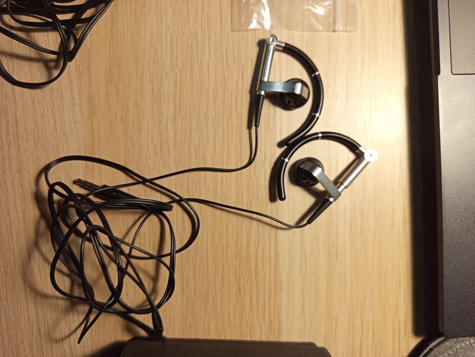 Earphones A8 Bang Olufsen