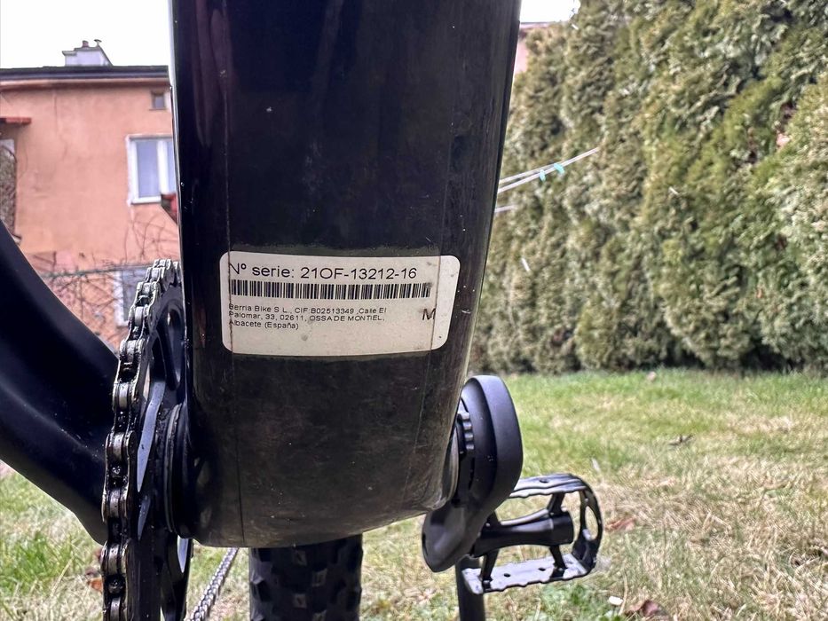 Rower MTB Berria Bravo karbon carbon M