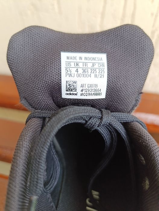 Продам жіночі кросівки Adidas Duramo 10