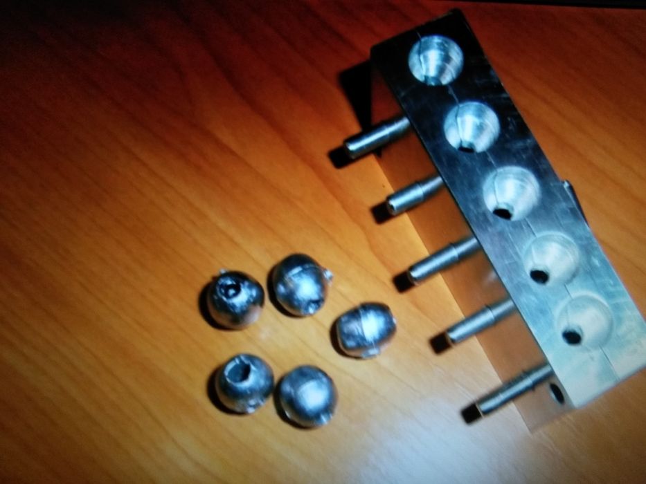 Форма для литья рыболовных грузил