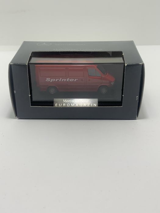 Mercedes Sprinter da Wiking escala 1/87