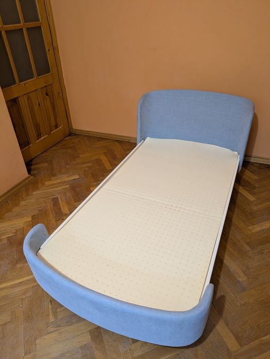Ліжко дитяче з матрацом