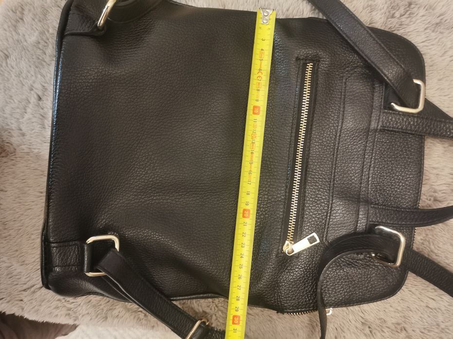 Czarny skórzany plecak torebka 2w1 damski zmieści laptopa