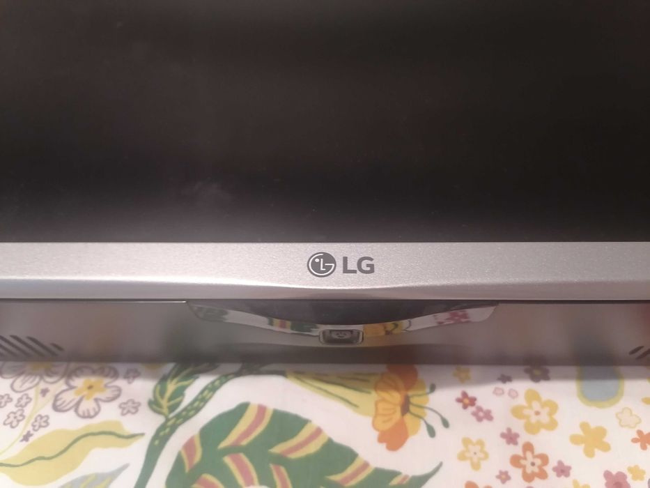 Tv LG 32" 32LJ520B