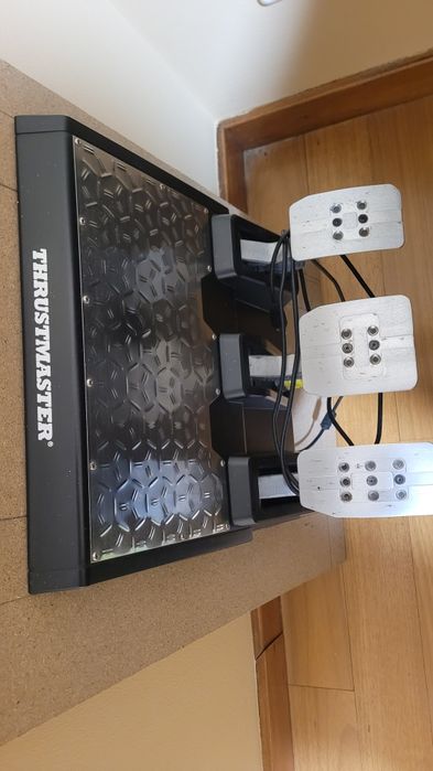 Pedais Trustmaster T-LCM