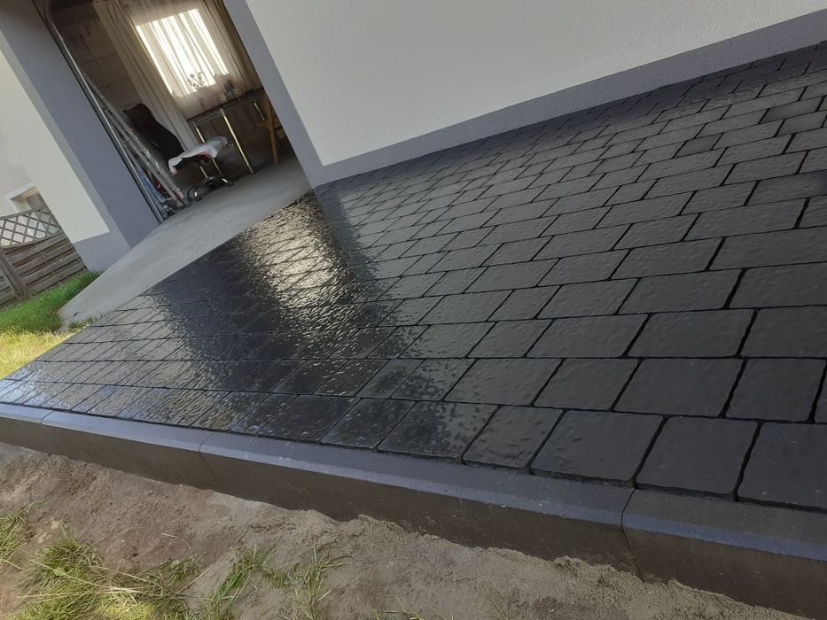 Układanie kostki brukowej