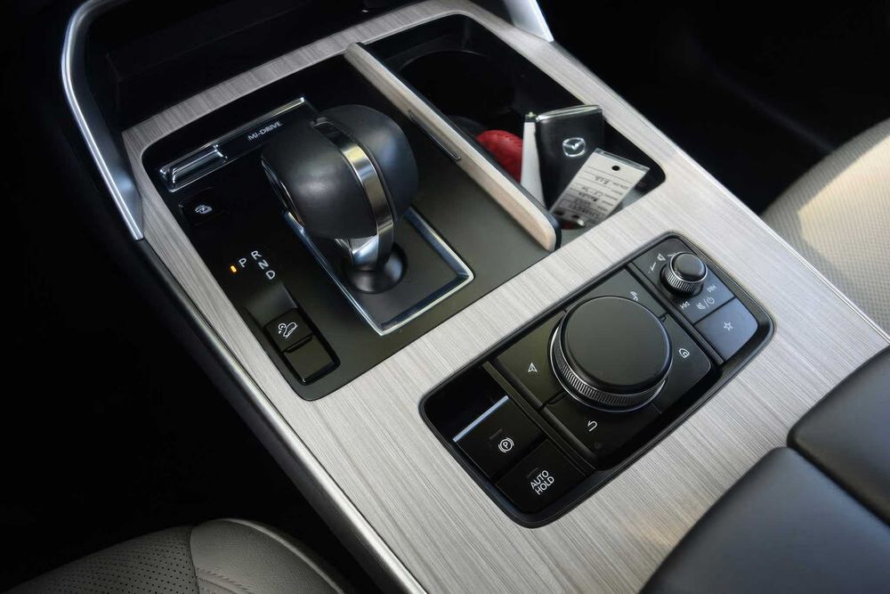 Mazda CX-70 PHEV Premium Plus      2025