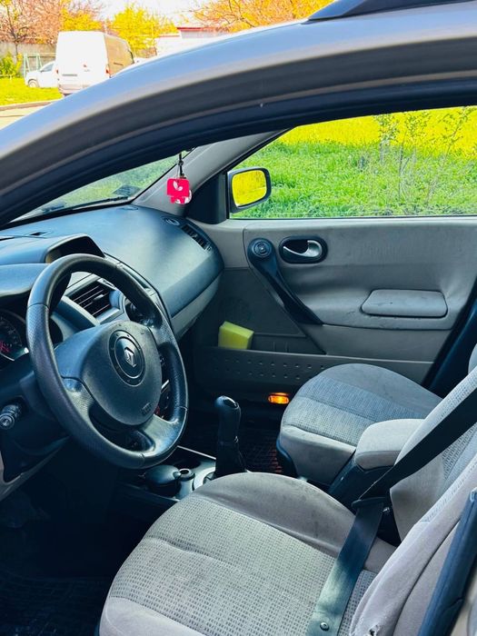Продам Renault Megane 2 1.5 дизель 2006 года