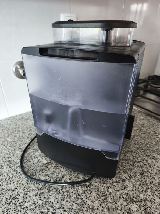 Máquina de Café Krups Automática e Digital com moinho
