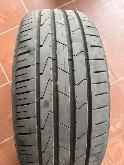 Pneus novos: 225/55 R16