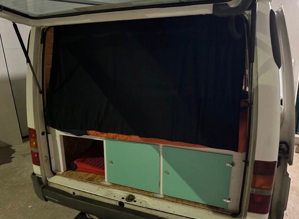 Especial dormitório - Ford Transit - Legalizada