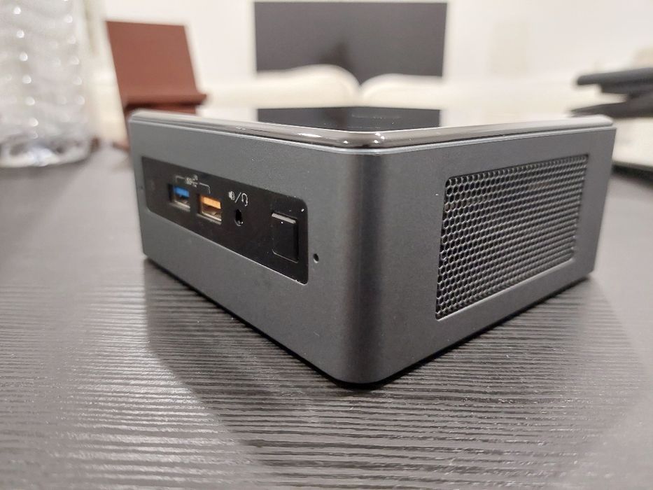 Mini PC Intel NUC8i5BEH I5-8259U | 16GB
