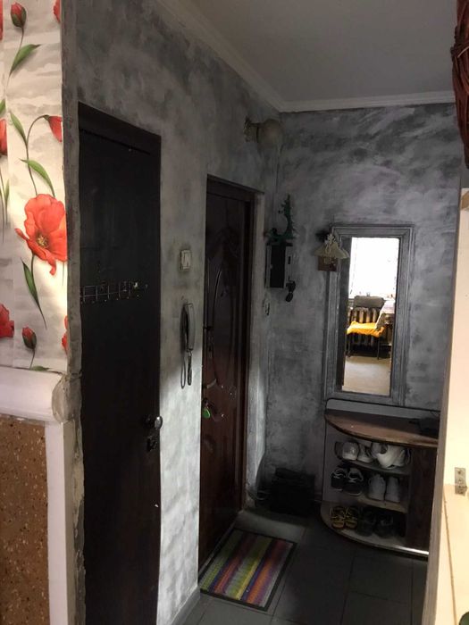 ТОРГ ДУЖЕ ХОРОШИЙ, Двох Кімнатна, Терміново, Виставка