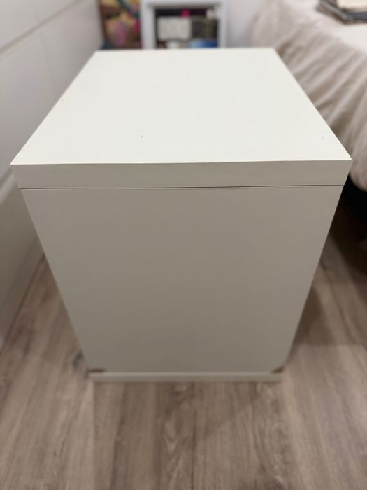 Cubo com 2 divisórias