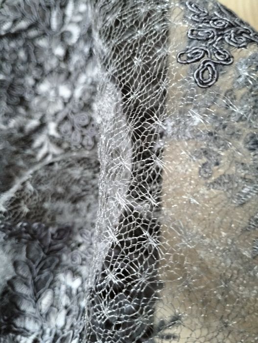 Piękna suknia weselna duża