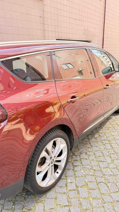 Renault Grand Scenic 2018 - 7 lugares