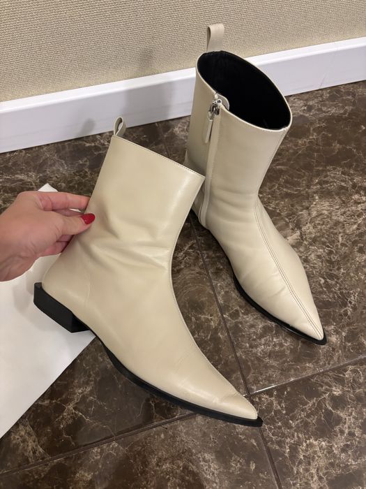 Чоботи черевики ботильони молочні бежеві massimo dutti limited edition