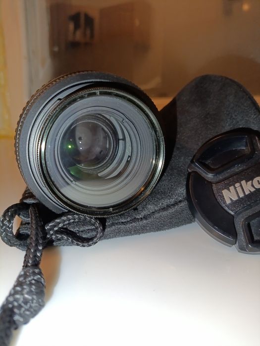 Телеобъектив Никон 55-200 мм