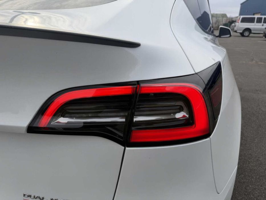 Tesla Model Y Performance      2022