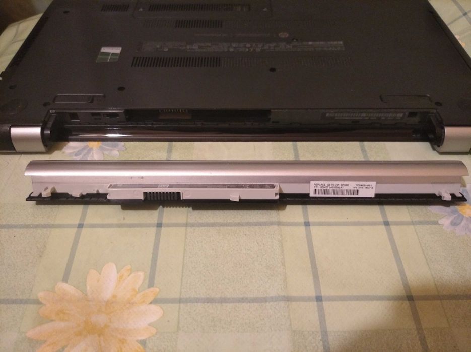 laptop hp pavillion 2 dyski ladny stan prawie jak nowy+torba duzo foto