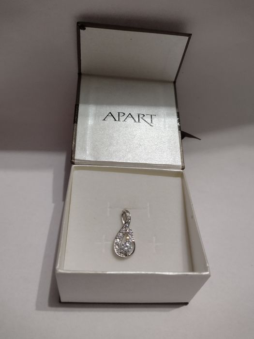 Apart zawieszka z cyrkoniami srebrna nowa