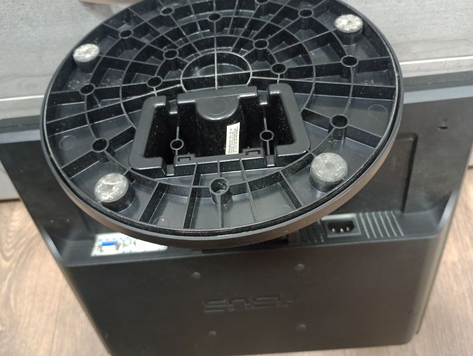 Монитор Asus VB191T 19"