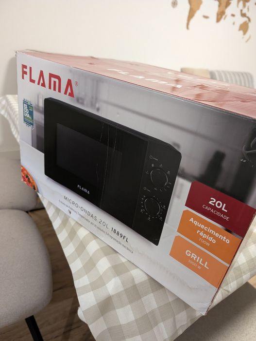 Microondas Flama 20L 1889FL novo