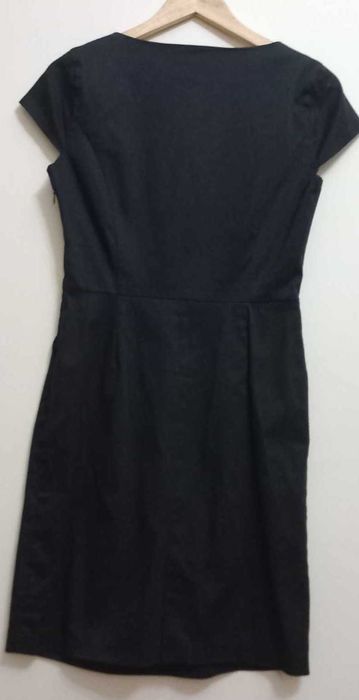 Vestido preto curto