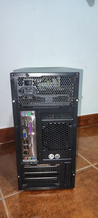 Computador fixo c/ caixa Asus