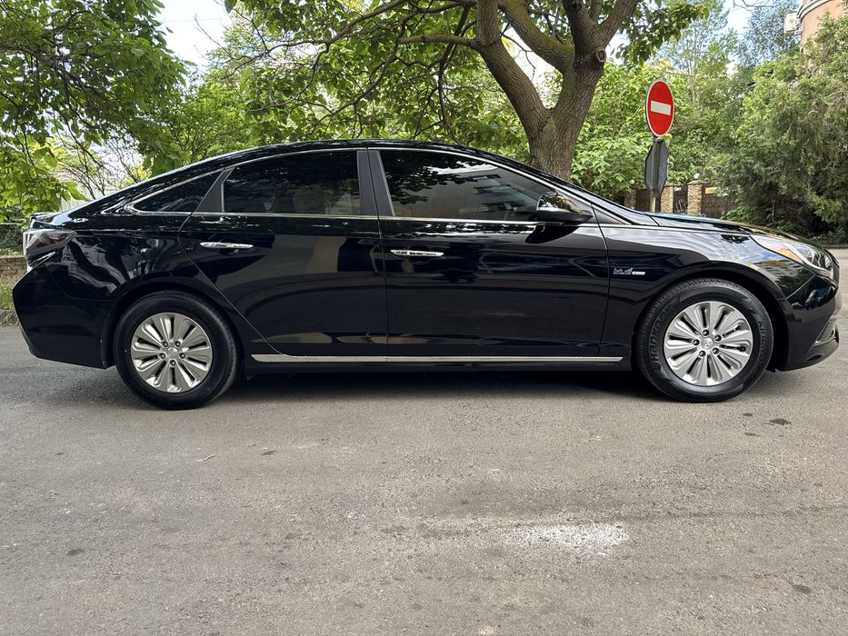 Продам Hyundai Sonata Hybrid