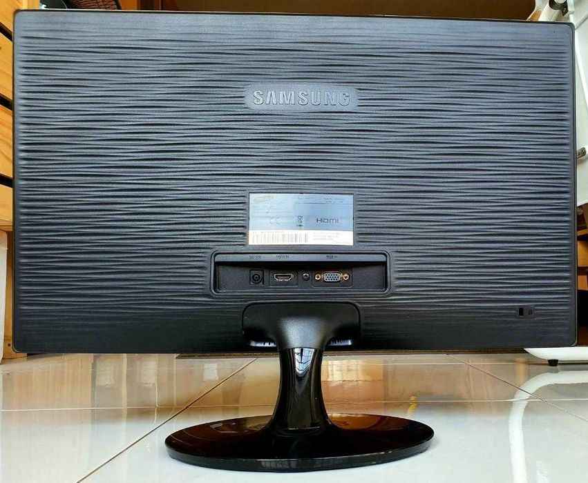 Pack 2 monitores Full HD 27 e 22 polegadas64332098152193123