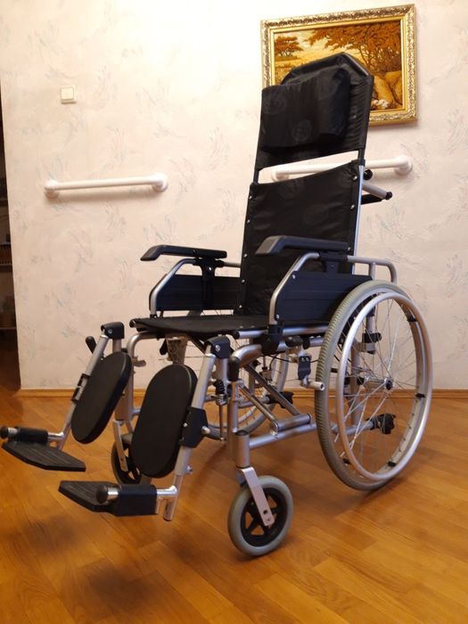 Інвалідна коляска "Millenium Recliner", Італія, інвалідний візок