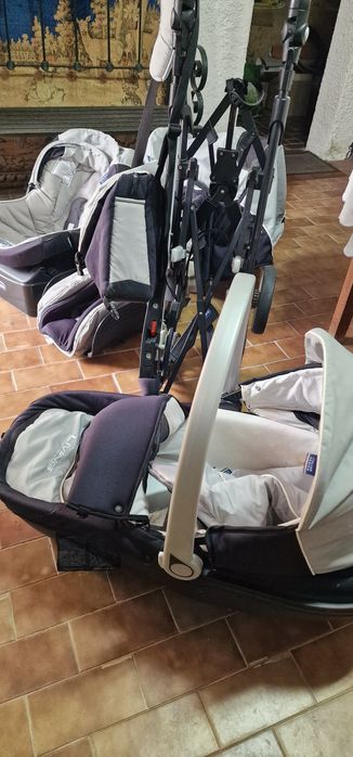 Chicco  Trio living carrinho de passeio.