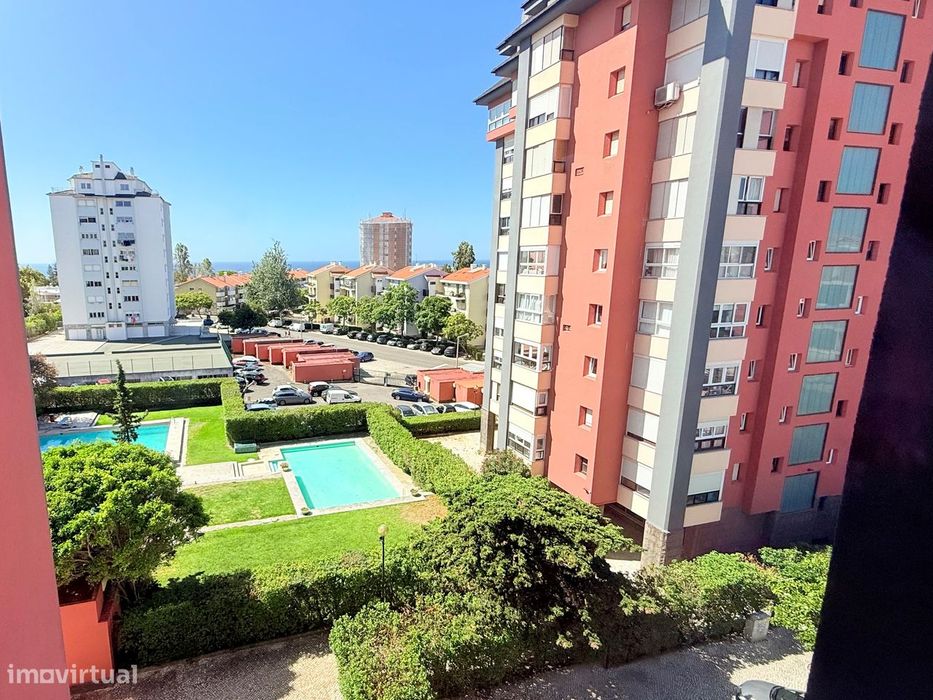 Apartamento T1+1 para arrendamento no Estoril