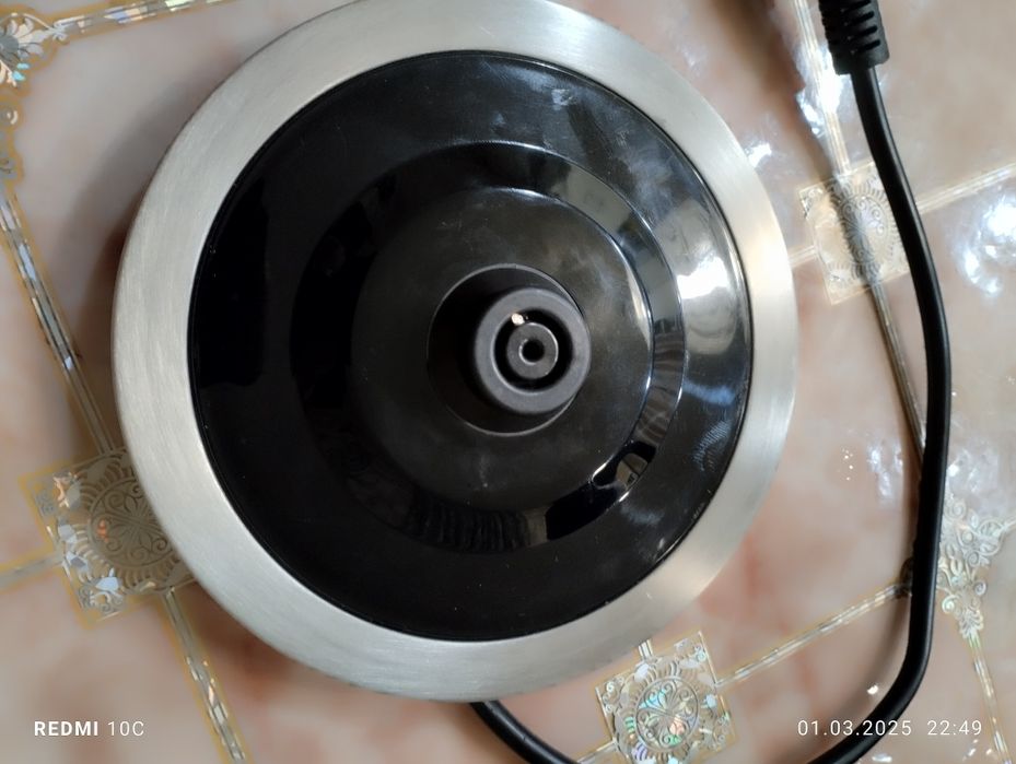 Чайник Russell Hobbs