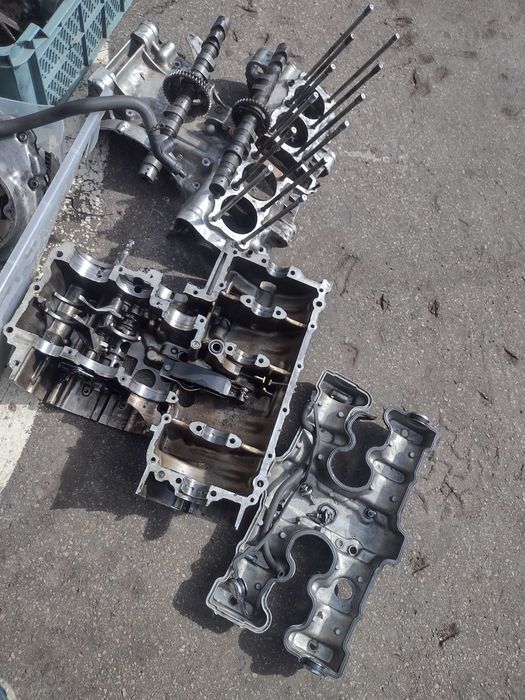 Silnik CB 750  Części